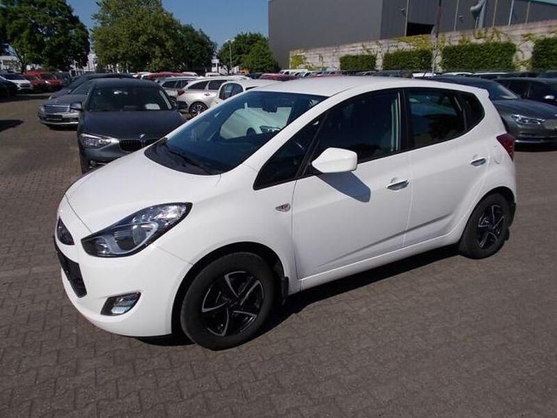 Weiß Gebraucht 2014 Hyundai ix20 Kleinwagen | 7.500 € (Fairer Preis) - Bild 1/4