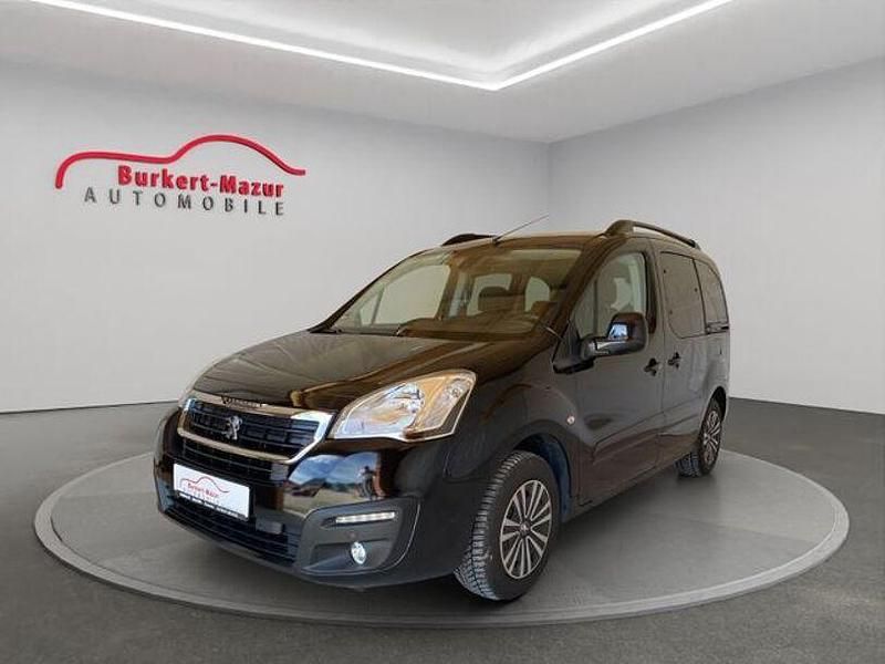 Lack onyx schwarz Gebraucht 2017 Peugeot Partner Allure Van / Kleinbus | 14.985 € (Etwas zu teuer) - Bild 1/4