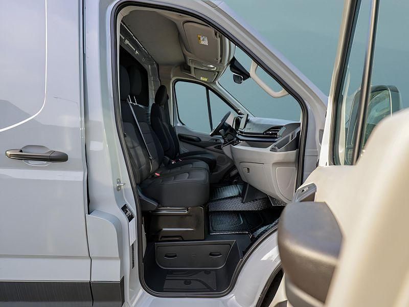 Neu Maxus V90 148 PS (108 kW) 2025 Grau Van