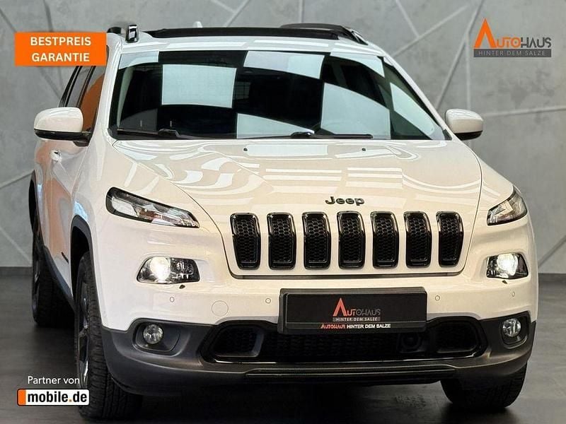 Weiß Gebraucht 2018 Jeep Cherokee Limited SUV | 19.990 € (Etwas zu teuer) - Bild 1/4