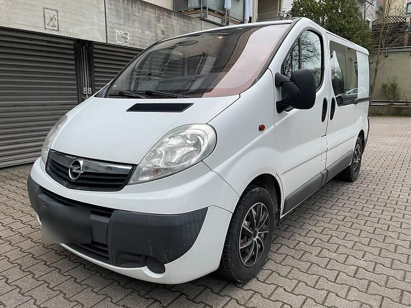 Gebraucht Opel Vivaro 114 PS (83 kW) 2007 Weiß Van / Kleinbus