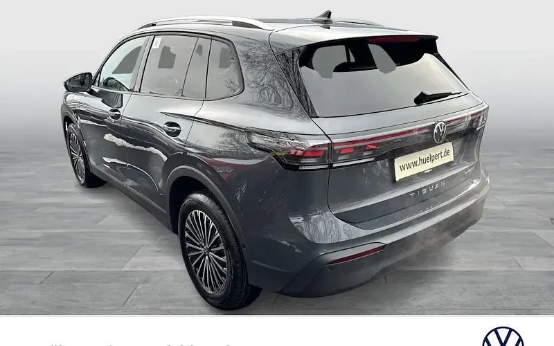 Gebraucht VW Tiguan Life 204 PS (150 kW) 2025 Grau SUV