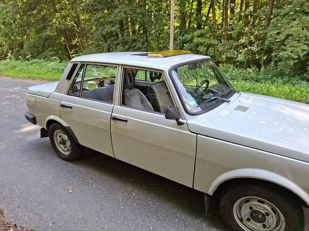 Gebraucht Wartburg 353 68 PS (50 kW) 1988 Weiß Limousine