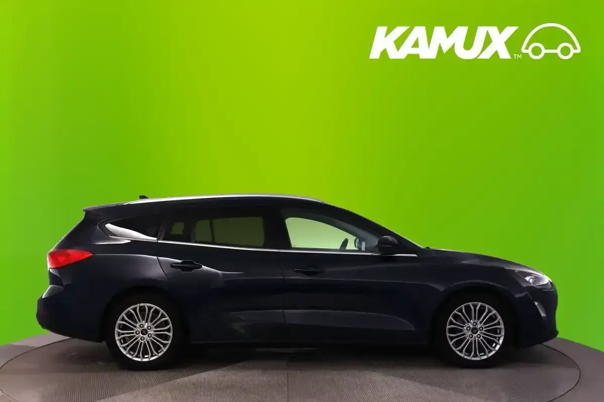 Usado Ford Focus 150 CV (110 kW) 2021 Azul Familiar