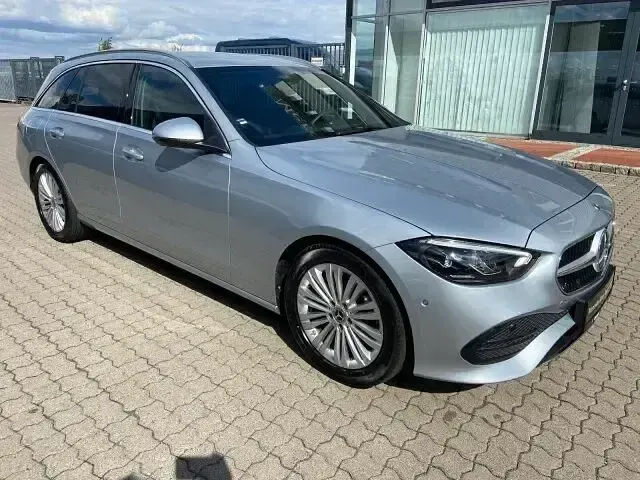 Gebraucht Mercedes C180 Avantgarde 2025 Silber