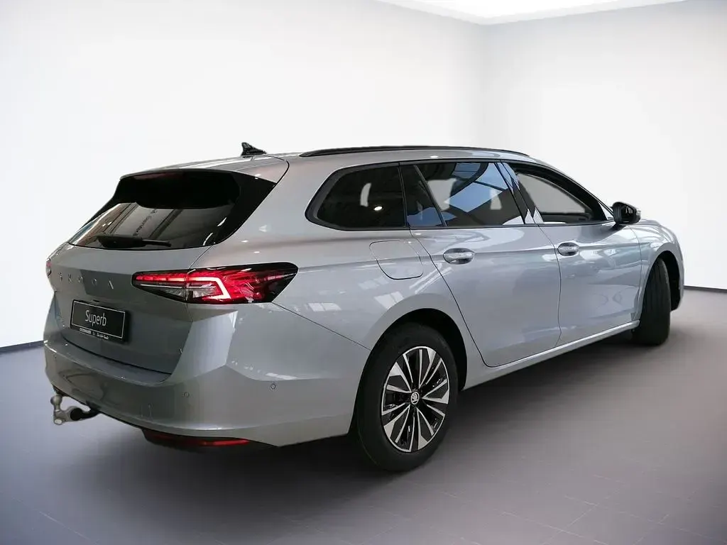 Second-hand Skoda Superb Selection 150 CP (110 kW) 2024 Argintiu Break