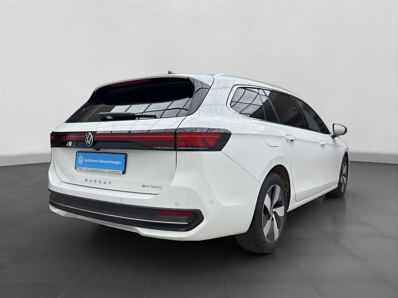 Gebraucht VW Passat Business 204 PS (150 kW) 2025 Weiß Kombi