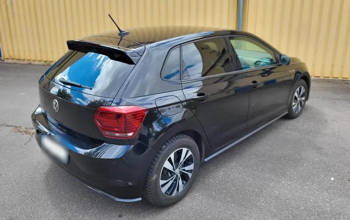 Gebraucht VW Polo 95 PS (69 kW) 2019 Schwarz Kleinwagen