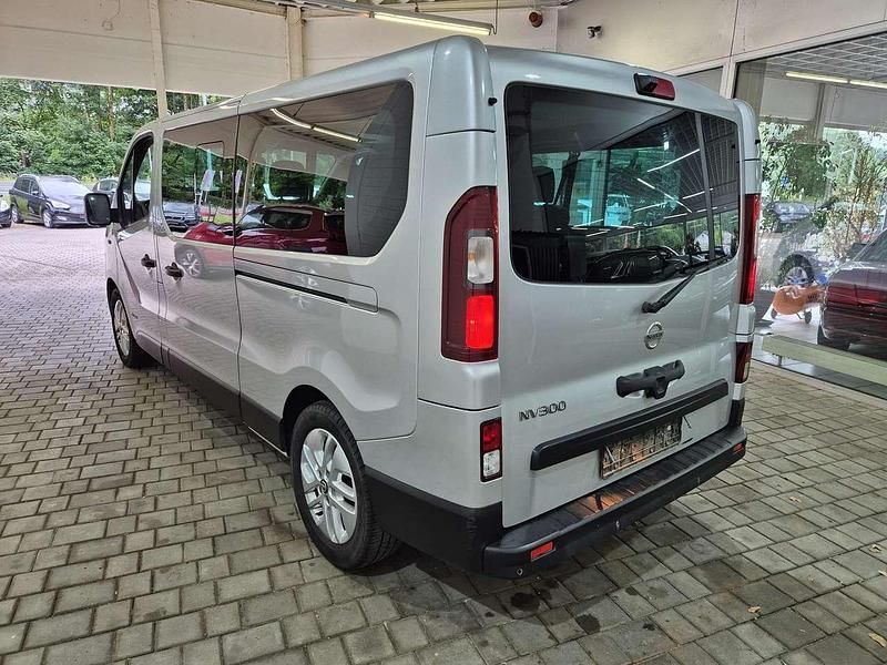 Gebraucht Nissan NV300 Premium Edition 145 PS (106 kW) 2018 Mercury grey Van