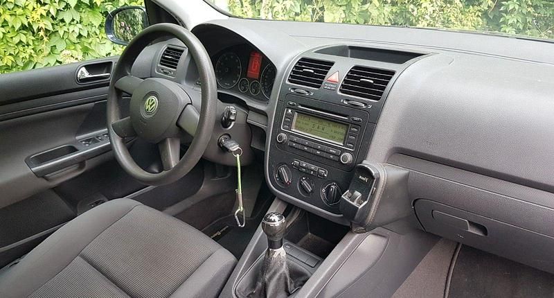 Gebraucht VW Golf IV Trendline 116 PS (85 kW) 2004 Blau Limousine