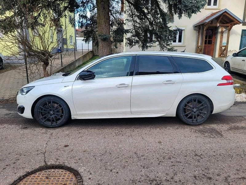 Gebraucht Peugeot 308 GT 205 PS (150 kW) 2016 Weiß Kombi