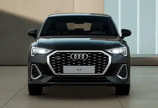Gebraucht Audi Q3 Sportback S-Line 190 PS (139 kW) 2025 Schwarz SUV