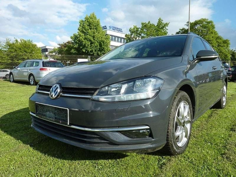 Uranograu Gebraucht 2017 VW Golf VII Active Kombi | 15.500 € (Fairer Preis) - Bild 1/4