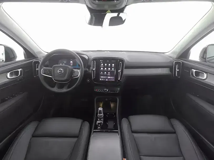 Gebraucht Volvo XC40 Ultra 163 PS (119 kW) 2025 Schwarz SUV