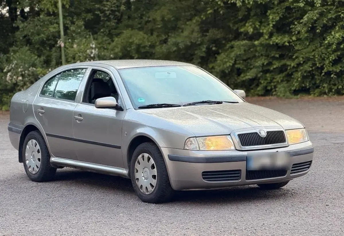 Gebraucht Skoda Octavia 95 PS (69 kW) 2010 Limousine