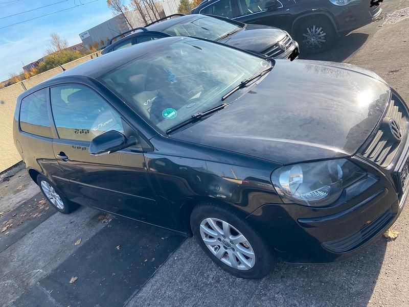 Schwarz Gebraucht 2009 VW Polo Kleinwagen | 800 € (Superpreis) - Bild 1/4