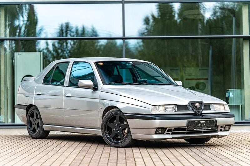 Gebraucht Alfa Romeo 155 165 PS (121 kW) 1996 Silber Limousine