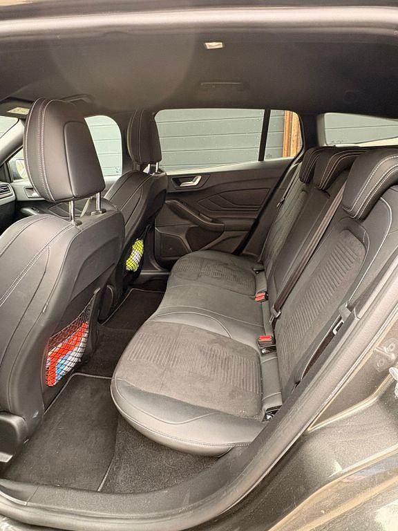 Gebraucht Ford Focus ST 190 PS (139 kW) 2020 Grau Kombi