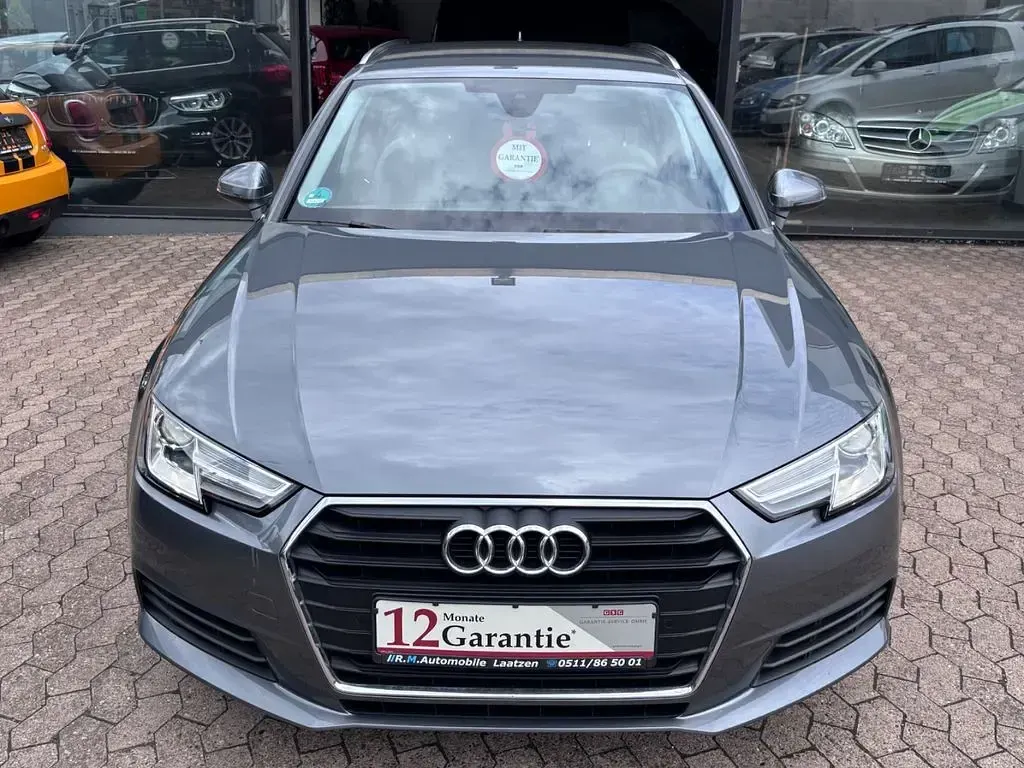 Gebraucht Audi A4 150 PS (110 kW) 2019 Monsungrau Kombi