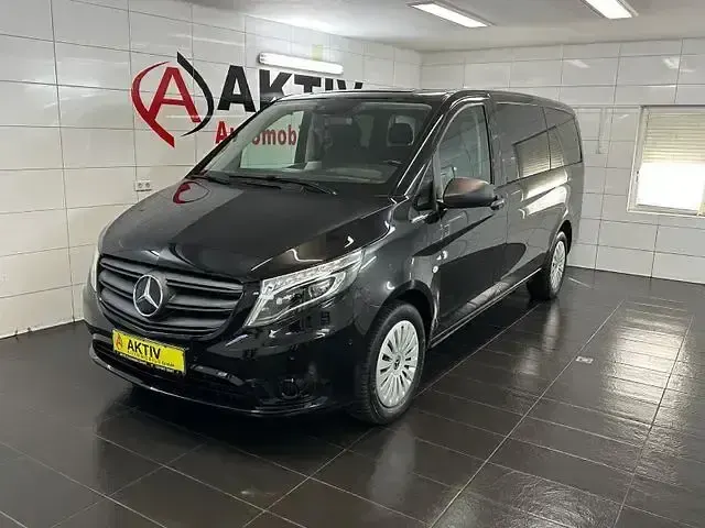 Gebraucht Mercedes Vito Edition 190 PS (139 kW) 2022 Schwarz Van