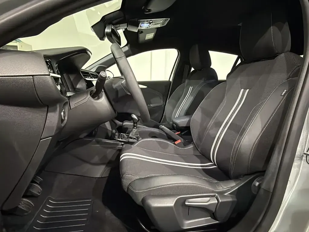 Neu Opel Corsa 101 PS (74 kW) 2026 Silber Kleinwagen