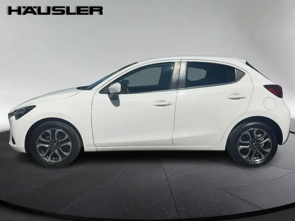 Occasion Mazda 2 90 ch (66 kW) 2017 Blanc Citadine
