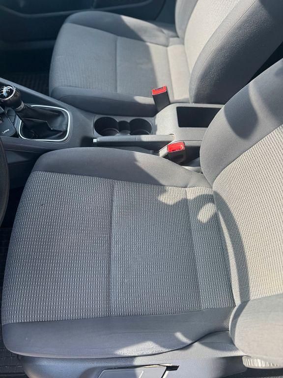 Gebraucht VW Golf V Trendline 105 PS (77 kW) 2008 Silber Kombi