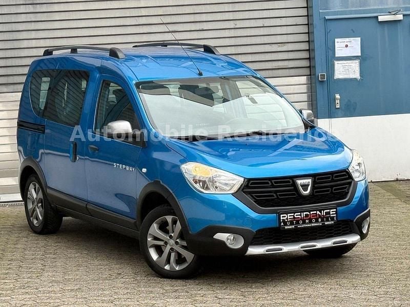Gebraucht Dacia Dokker Stepway 116 PS (85 kW) 2015 Blau Van / Kleinbus