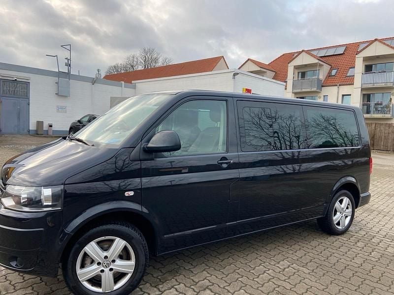 Gebraucht VW Caravelle 179 PS (131 kW) 2014 Schwarz Van / Kleinbus