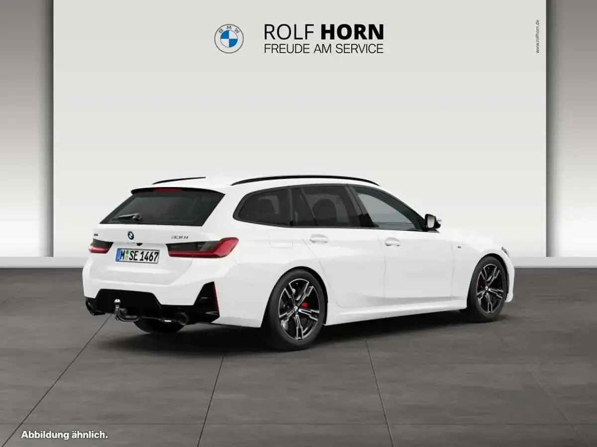 Gebraucht BMW 330 M Sport 245 PS (180 kW) 2024 Weiß Kombi