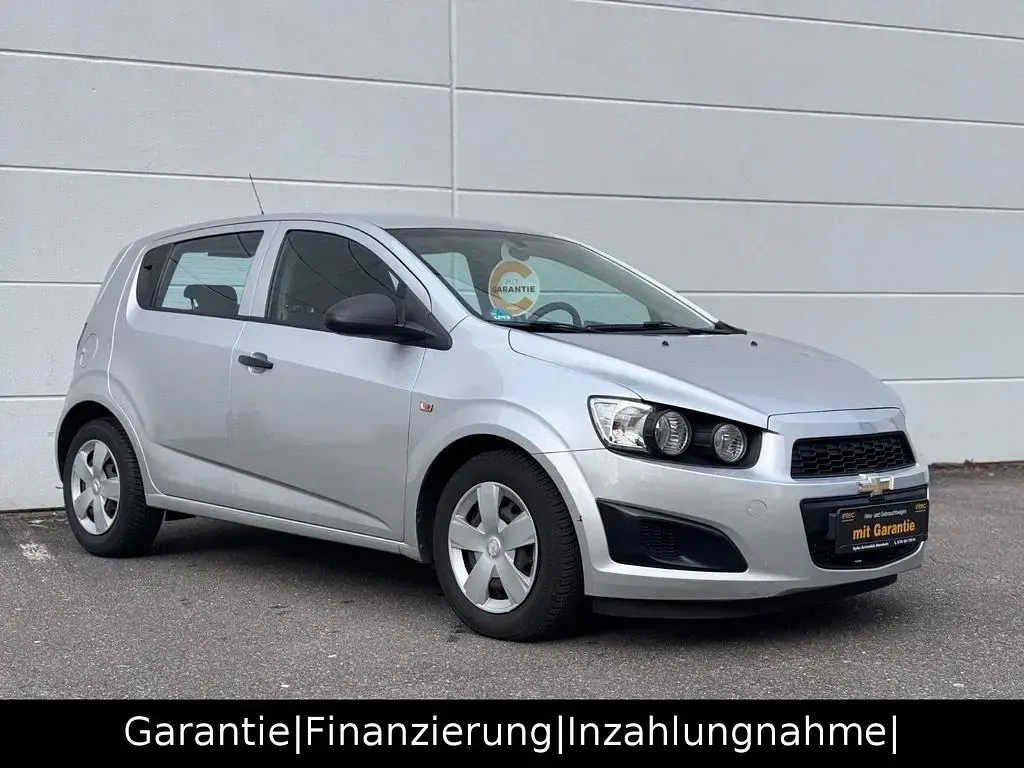 Gebraucht Chevrolet Aveo LS 69 PS (50 kW) 2013 Silber Limousine