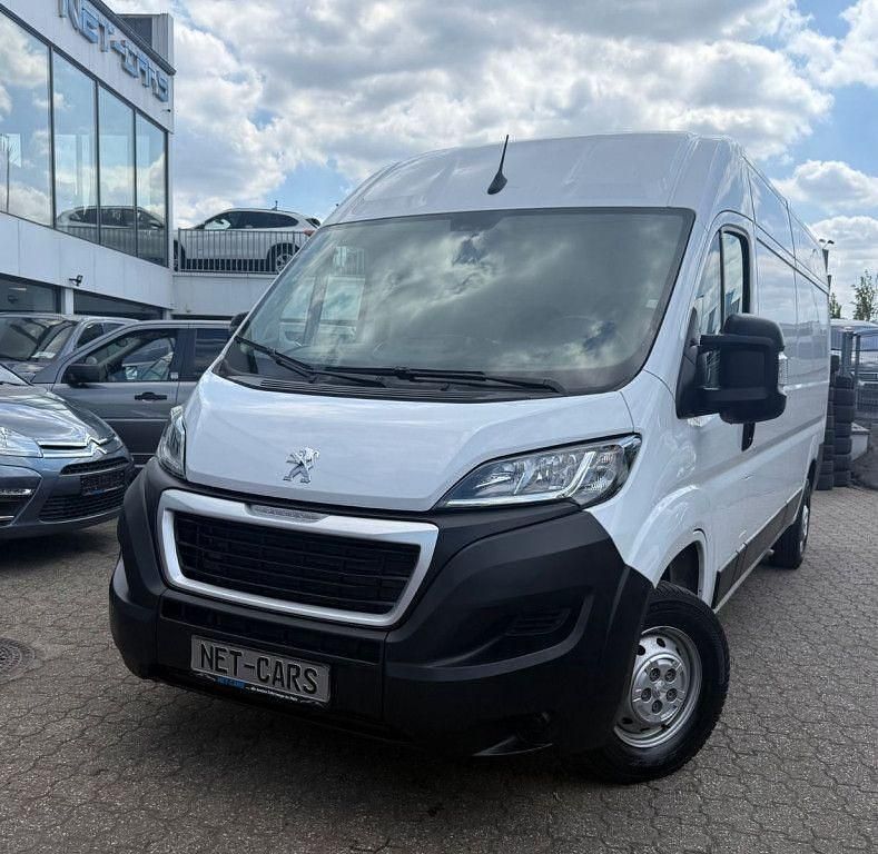 Weiß Gebraucht 2023 Peugeot Boxer Van | 23.900 € (Fairer Preis) - Bild 1/3
