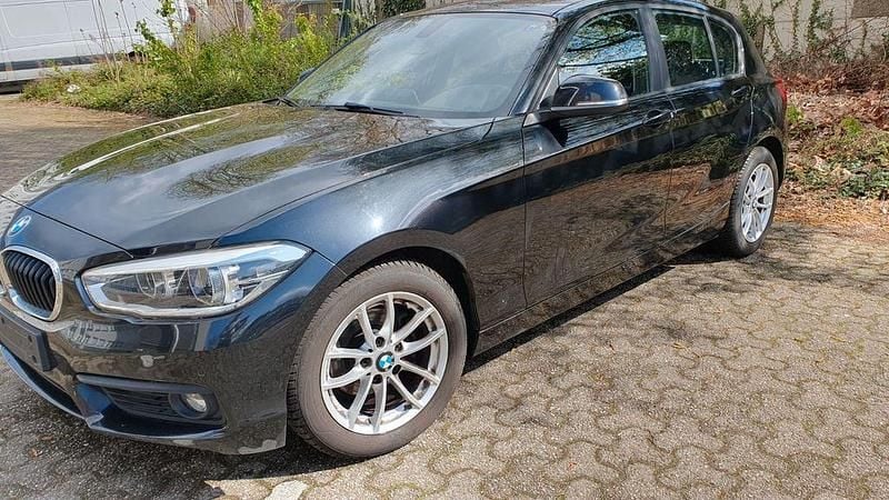 Gebraucht BMW 118 Advantage 136 PS (100 kW) 2017 Schwarz Kleinwagen