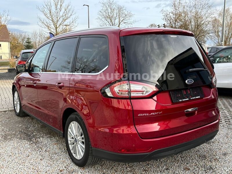 Gebraucht Ford Galaxy Titanium 190 PS (139 kW) 2019 Rot Van / Kleinbus