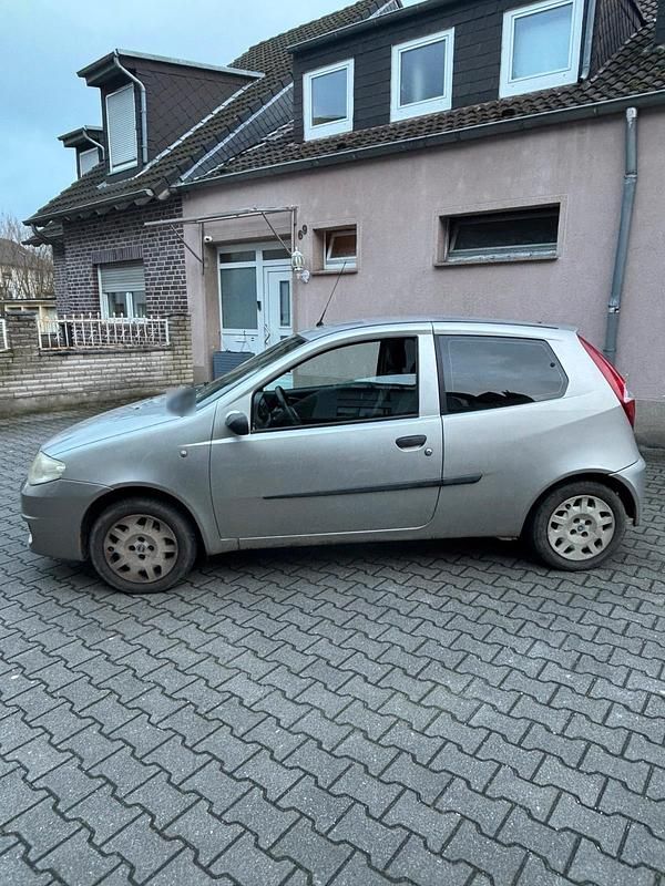 Gebraucht Fiat Punto 60 PS (44 kW) 2003 Grau Kleinwagen