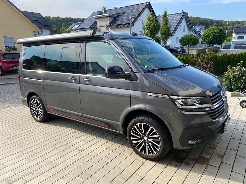 Gebraucht VW California Edition 150 PS (110 kW) 2023 Grau Van