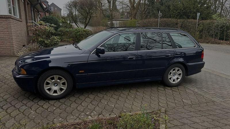 Gebraucht BMW 520 170 PS (125 kW) 2000 Blau Kombi