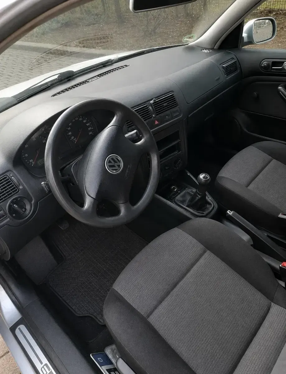 Gebraucht VW Golf IV 101 PS (74 kW) 2000 Silber Kombi