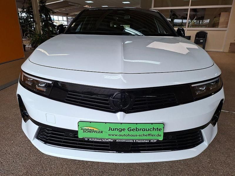 Gebraucht Opel Astra 131 PS (96 kW) 2024 Weiß Limousine