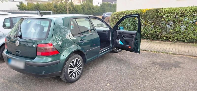Gebraucht VW Golf IV 105 PS (77 kW) 2001 Grün Limousine