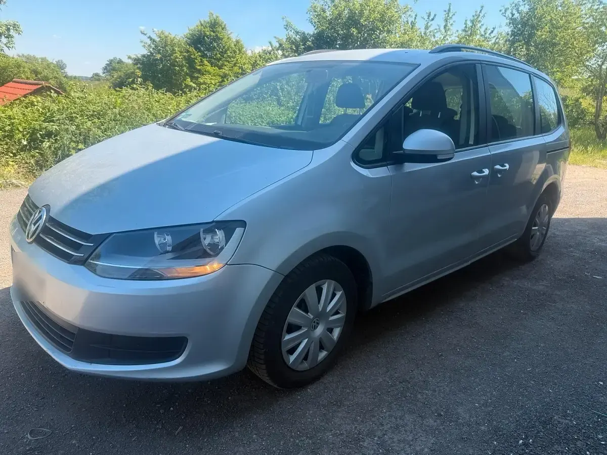 Gebraucht VW Sharan 140 PS (102 kW) 2012 Silber Van / Kleinbus