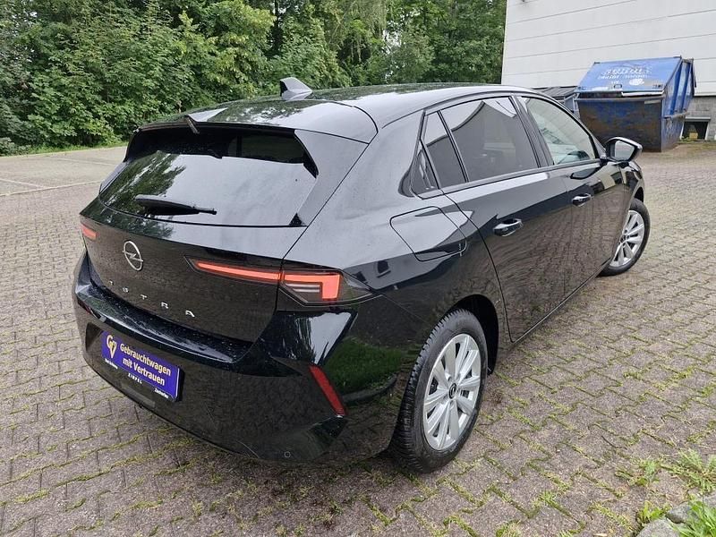 Gebraucht Opel Astra 131 PS (96 kW) 2023 Schwarz Limousine