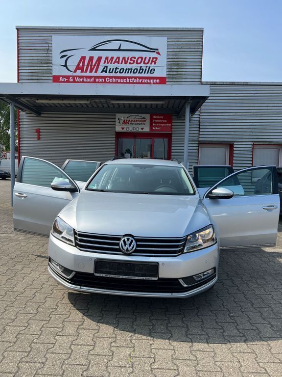 Silber Gebraucht 2013 VW Passat Comfortline Kombi | 8.990 € (Fairer Preis) - Bild 1/4