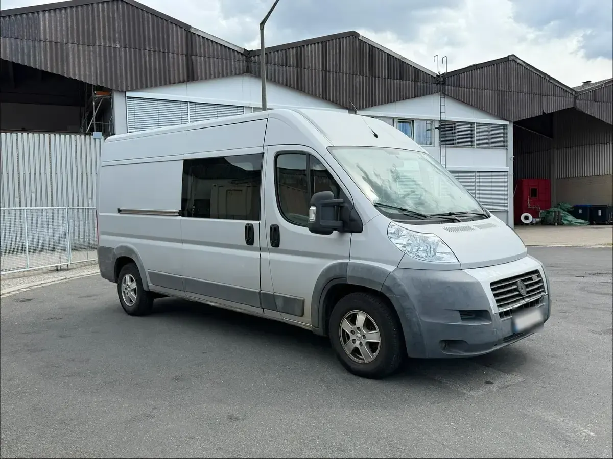 Gebraucht Fiat Ducato 158 PS (116 kW) 2009 Grau Van