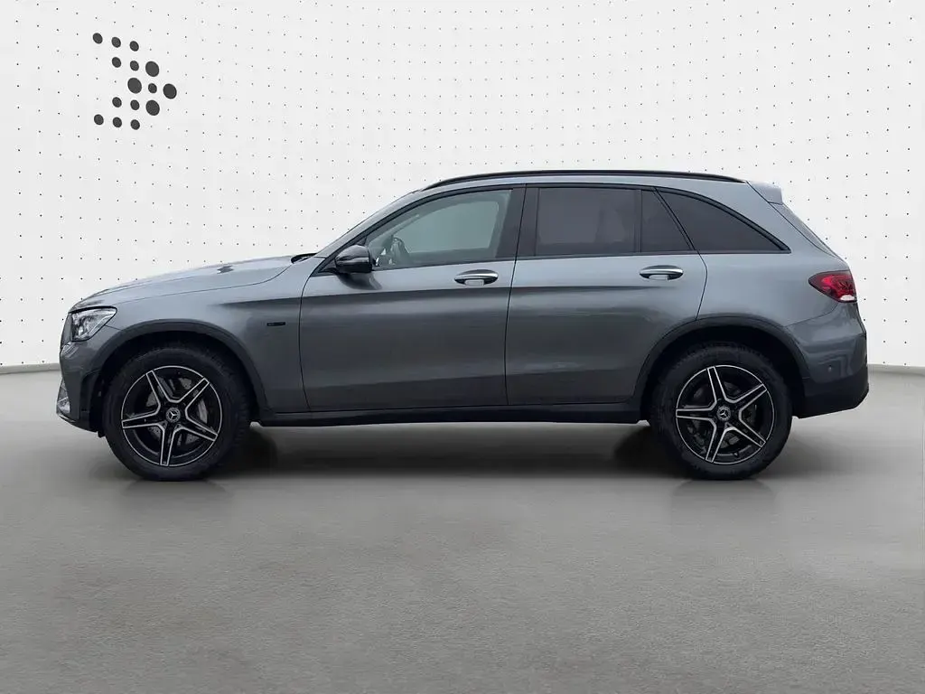 Gebraucht Mercedes GLC300e AMG line 211 PS (155 kW) 2020 Grau Limousine