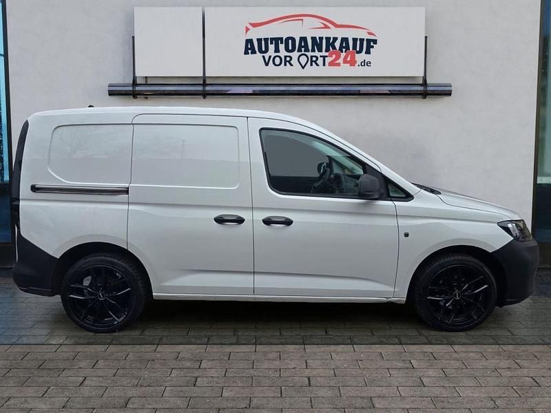 Gebraucht VW Caddy 102 PS (75 kW) 2021 Weiß Van / Kleinbus