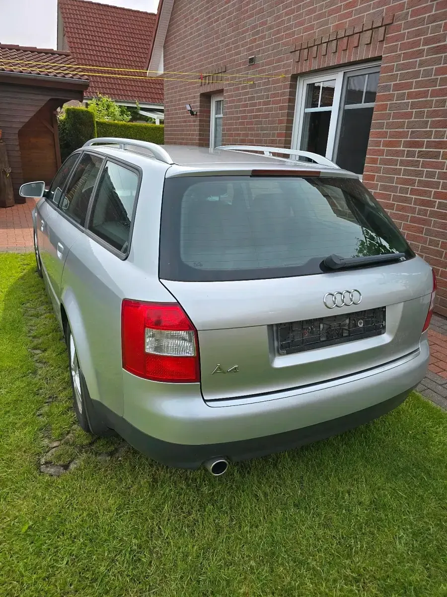 Gebraucht Audi A4 101 PS (74 kW) 2002 Silber Kombi