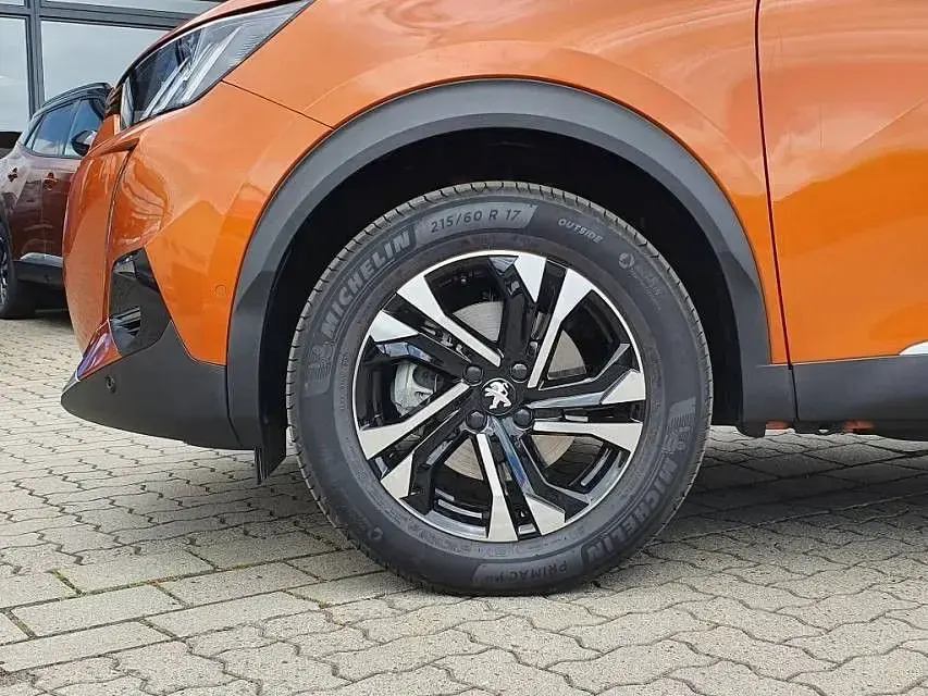 Gebraucht Peugeot e-2008 GT 100 kW (136 PS) 2022 Orange SUV