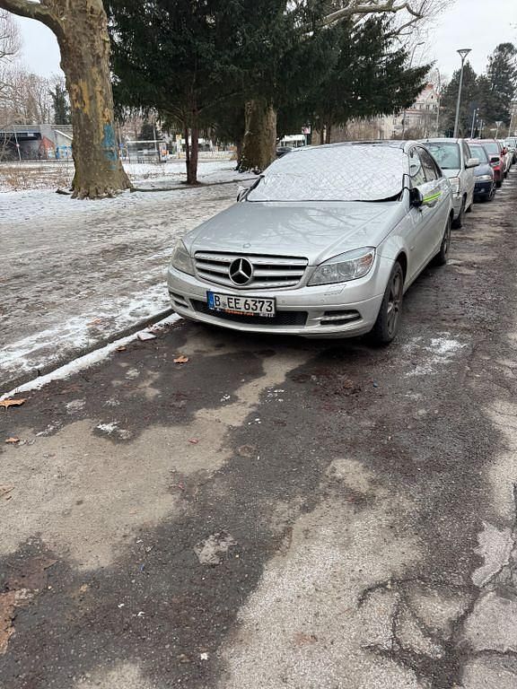 Gebraucht Mercedes C250 Avantgarde 204 PS (150 kW) 2010 Schwarz Limousine