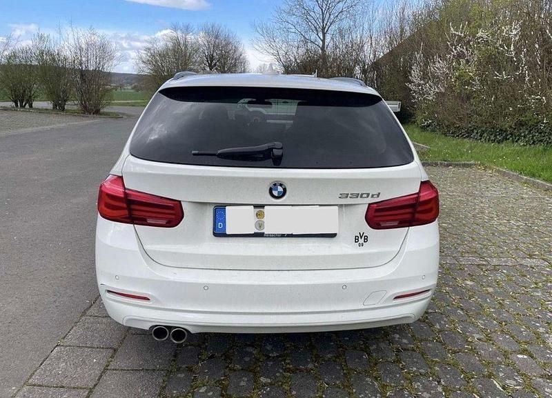 Gebraucht BMW 330 Performance 258 PS (189 kW) 2015 Weiß Kombi